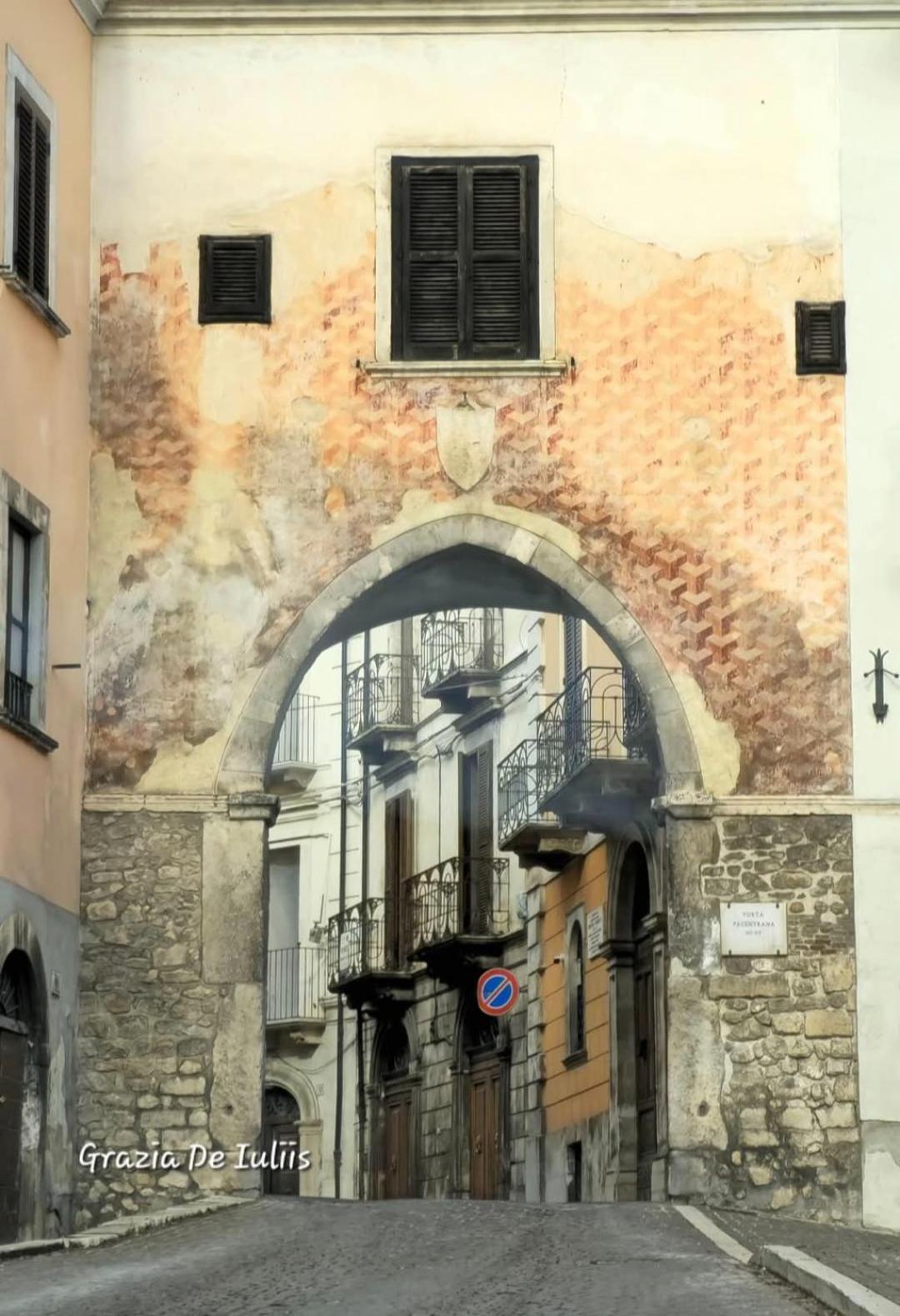 Dietro Piazza Maggiore Sulmona Dış mekan fotoğraf